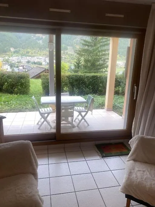 Cosy Appartement Avec Terrasse Et Vue Degagee La Salle-les-Alpes Apartment