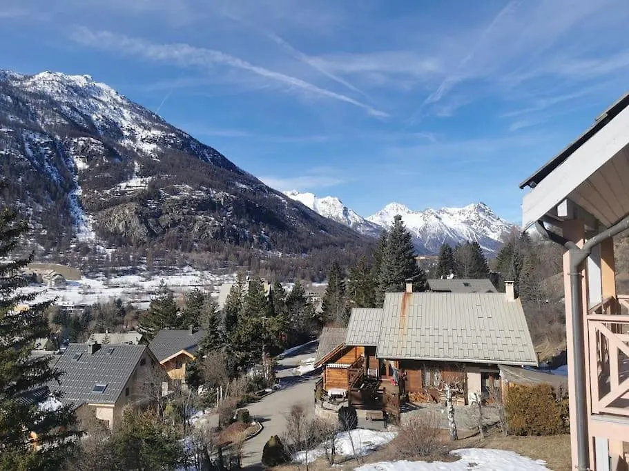 Cosy Appartement Avec Terrasse Et Vue Degagee La Salle-les-Alpes